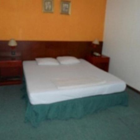 Hotel Margosuko 말랑 외부 사진